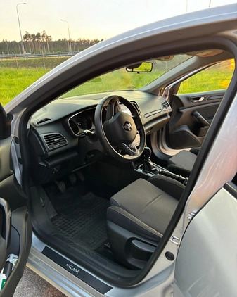 Renault Megane cena 37000 przebieg: 200000, rok produkcji 2016 z Szczecin małe 211